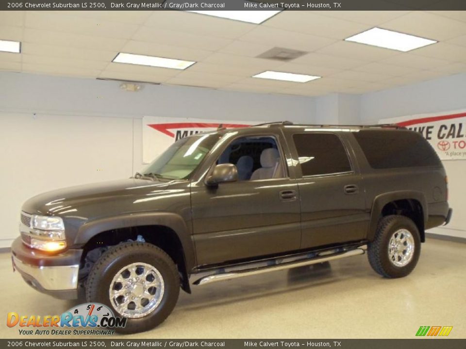 2006 Chevrolet Suburban LS 2500 Dark Gray Metallic / Gray/Dark Charcoal Photo #3