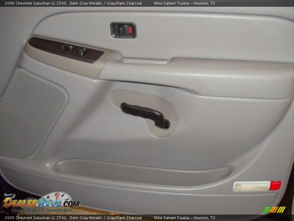 2006 Chevrolet Suburban LS 2500 Dark Gray Metallic / Gray/Dark Charcoal Photo #13