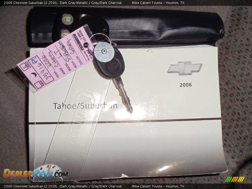 2006 Chevrolet Suburban LS 2500 Dark Gray Metallic / Gray/Dark Charcoal Photo #30