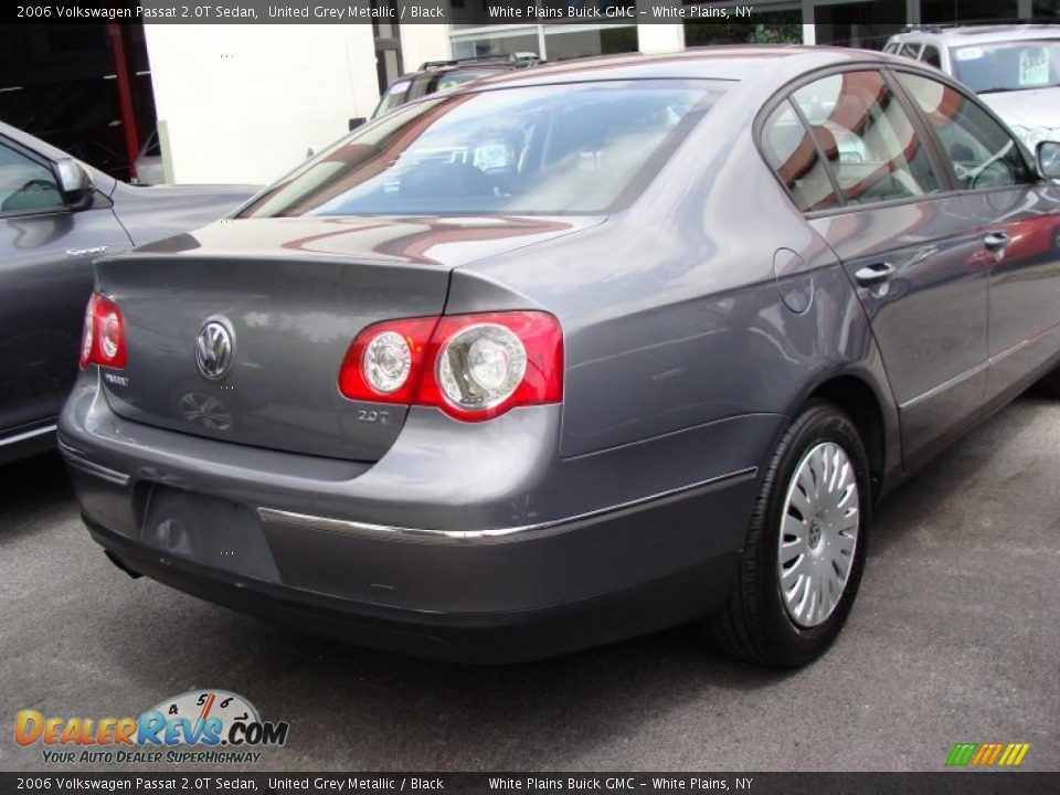 2006 Volkswagen Passat 2.0T Sedan United Grey Metallic / Black Photo #8
