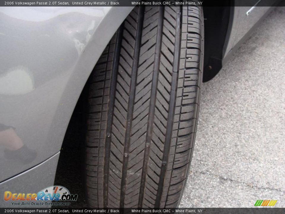 2006 Volkswagen Passat 2.0T Sedan United Grey Metallic / Black Photo #9