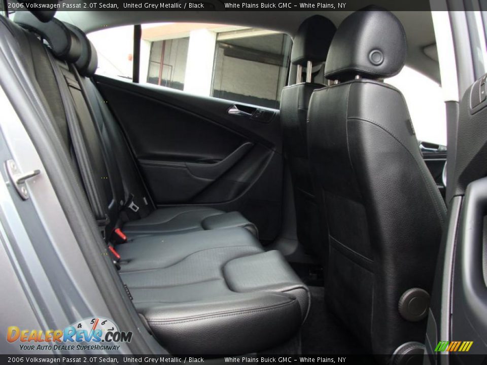 2006 Volkswagen Passat 2.0T Sedan United Grey Metallic / Black Photo #11