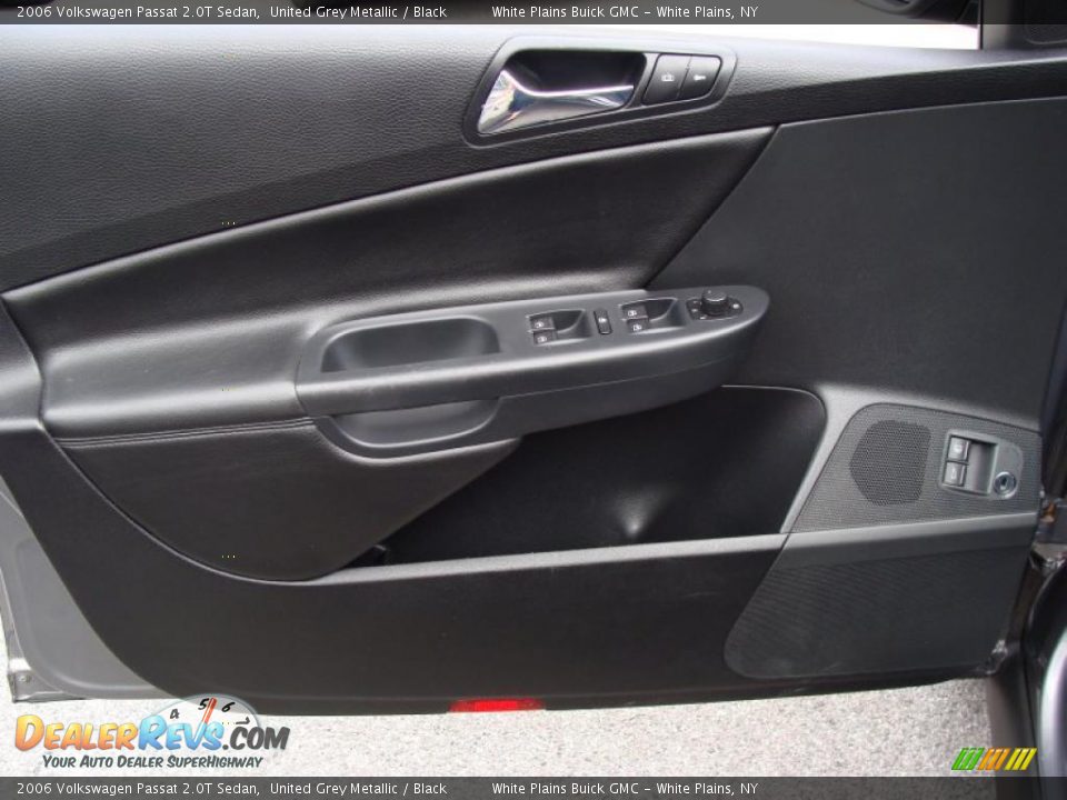 2006 Volkswagen Passat 2.0T Sedan United Grey Metallic / Black Photo #13