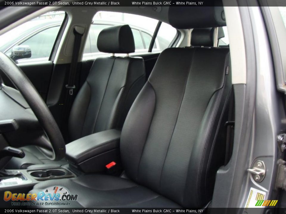 2006 Volkswagen Passat 2.0T Sedan United Grey Metallic / Black Photo #14
