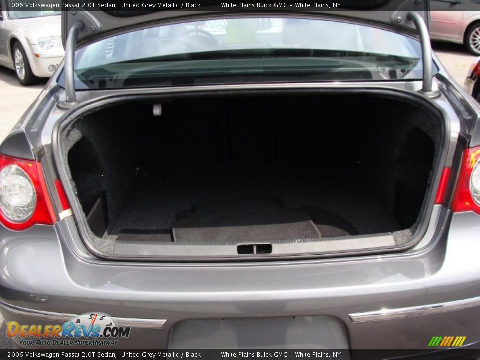 2006 Volkswagen Passat 2.0T Sedan United Grey Metallic / Black Photo #21