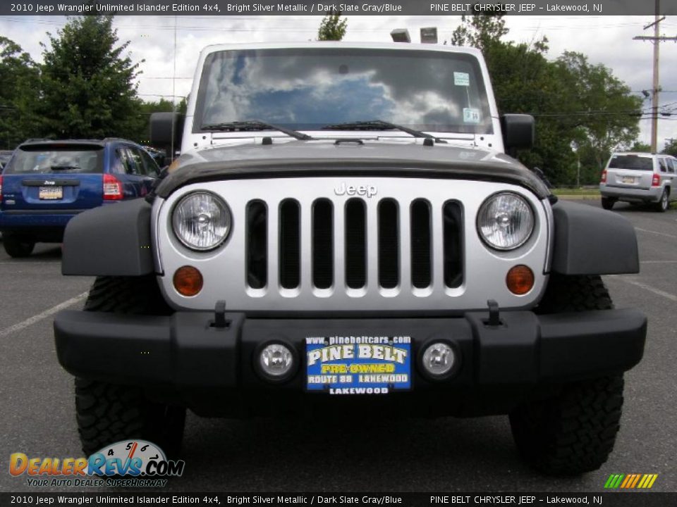 2010 Jeep Wrangler Unlimited Islander Edition 4x4 Bright Silver Metallic / Dark Slate Gray/Blue Photo #2