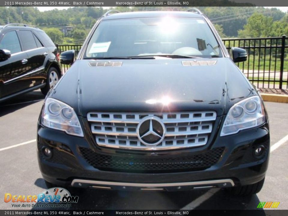 2011 Mercedes-Benz ML 350 4Matic Black / Cashmere Photo #2