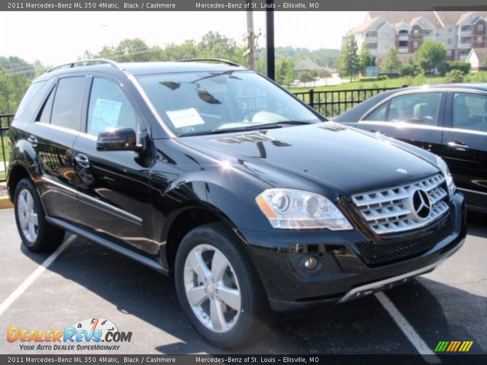 2011 Mercedes-Benz ML 350 4Matic Black / Cashmere Photo #3