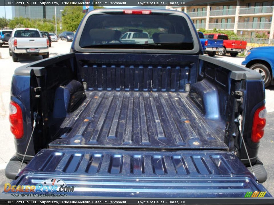 2002 Ford F150 XLT SuperCrew True Blue Metallic / Medium Parchment Photo #12