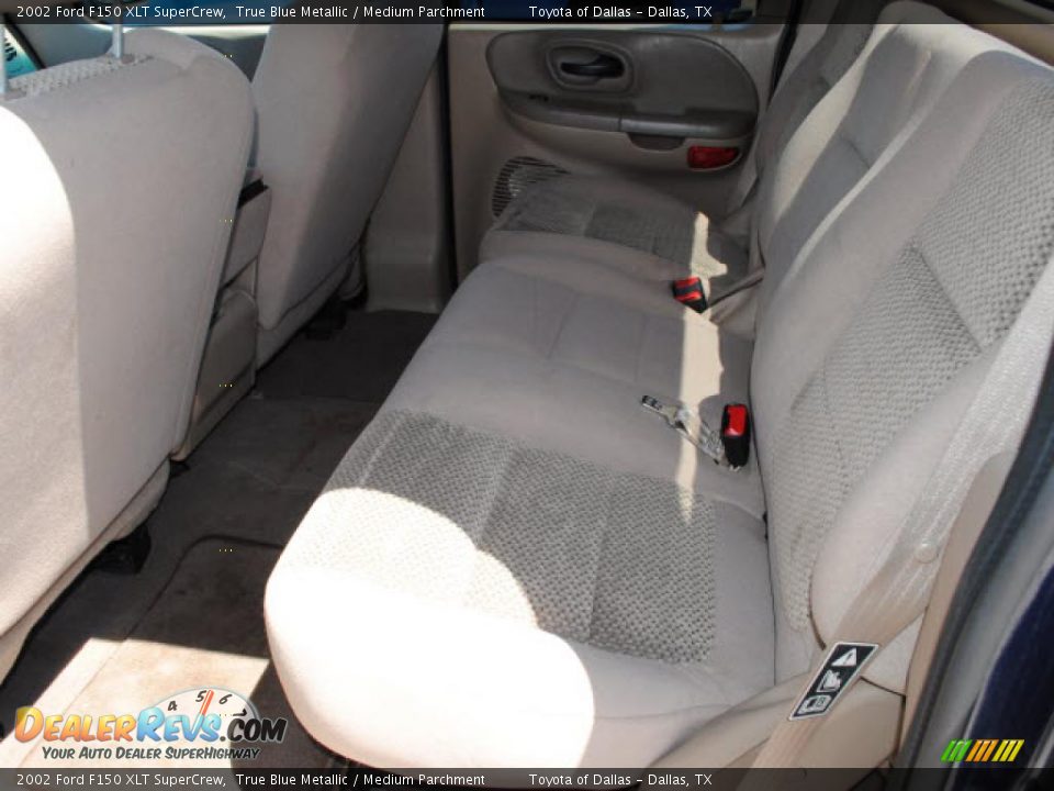 2002 Ford F150 XLT SuperCrew True Blue Metallic / Medium Parchment Photo #13