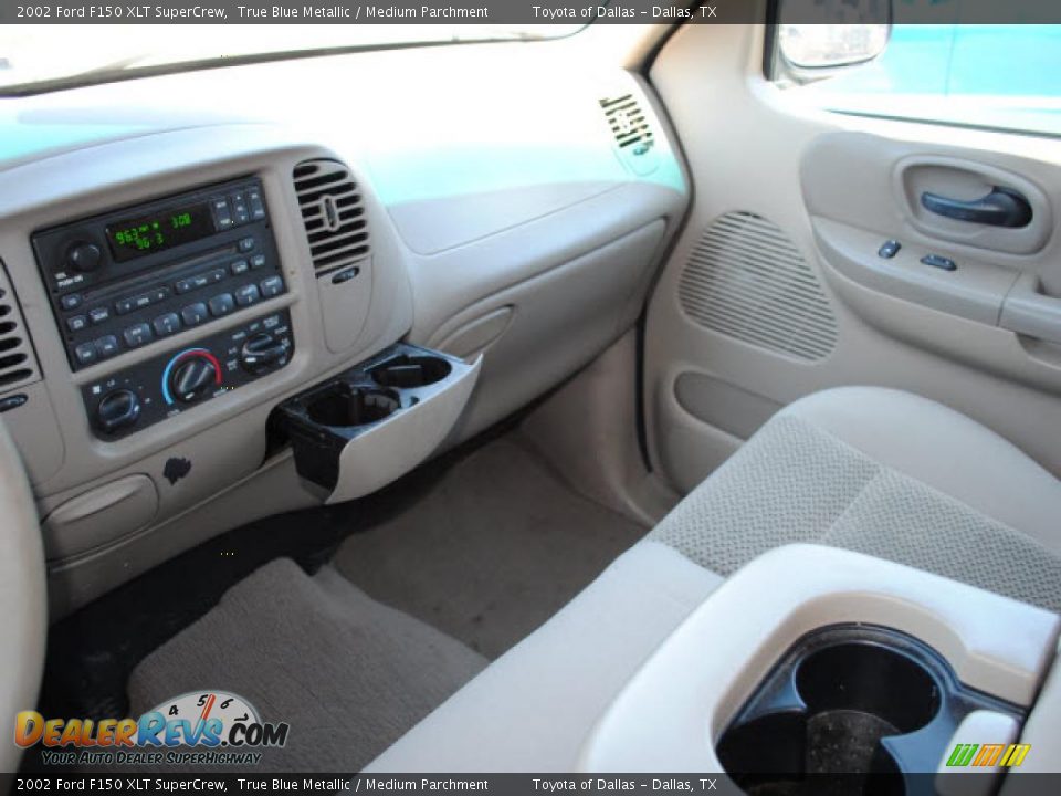 2002 Ford F150 XLT SuperCrew True Blue Metallic / Medium Parchment Photo #19