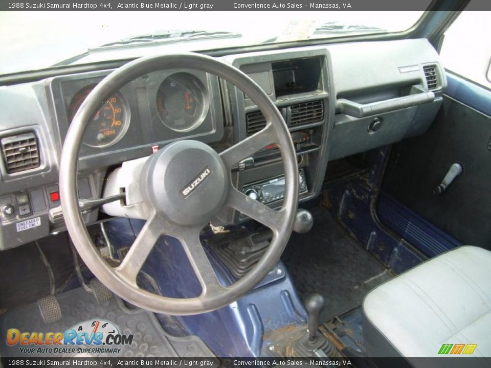1988 Suzuki Samurai Hardtop 4x4 Atlantic Blue Metallic / Light gray Photo #15