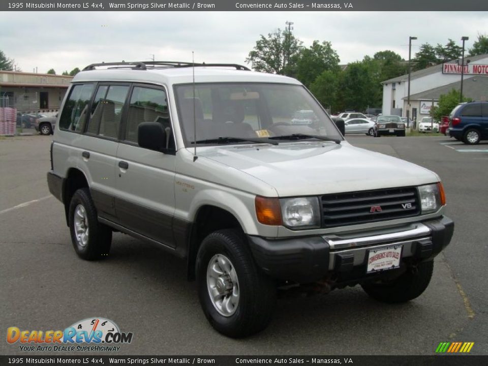 1995 Mitsubishi Montero LS 4x4 Warm Springs Silver Metallic / Brown Photo #2