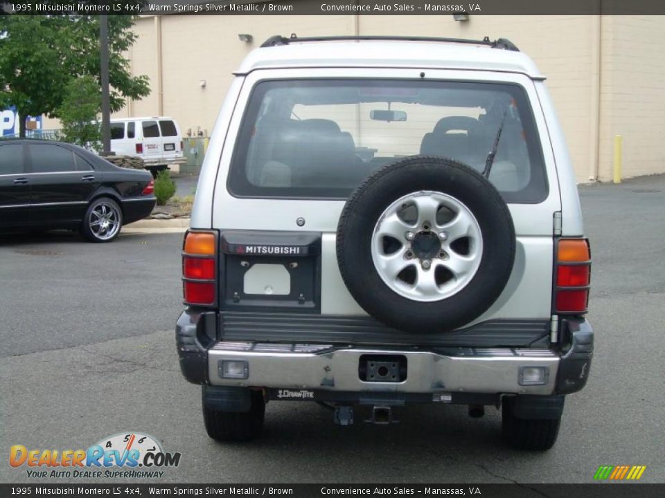 1995 Mitsubishi Montero LS 4x4 Warm Springs Silver Metallic / Brown Photo #7