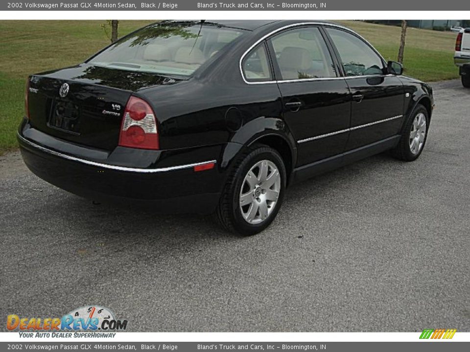 2002 Volkswagen Passat GLX 4Motion Sedan Black / Beige Photo #3