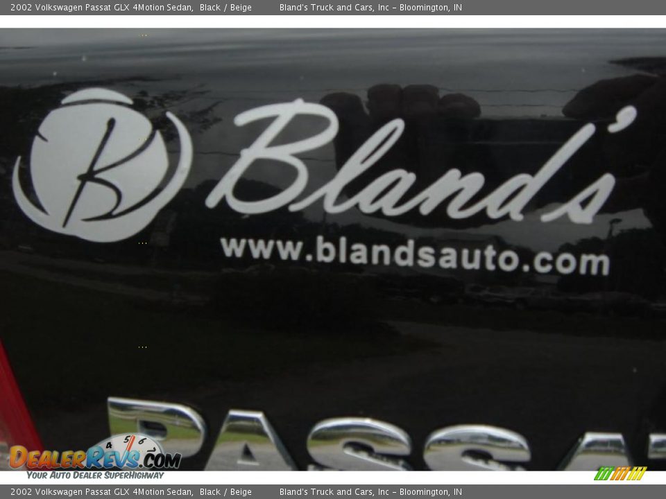 2002 Volkswagen Passat GLX 4Motion Sedan Black / Beige Photo #6