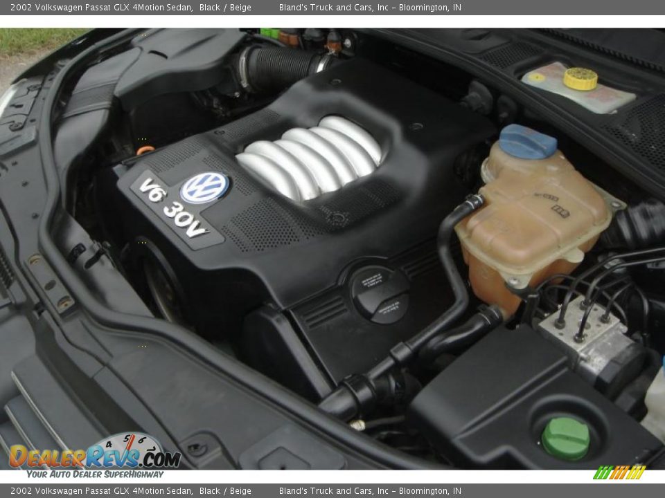 2002 Volkswagen Passat GLX 4Motion Sedan Black / Beige Photo #36
