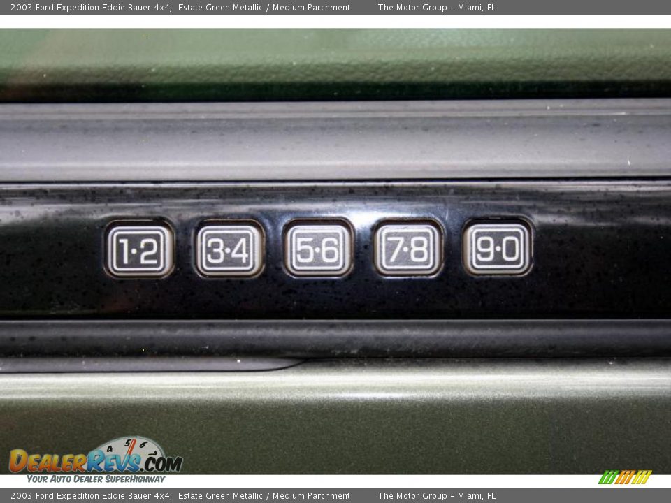 2003 Ford Expedition Eddie Bauer 4x4 Estate Green Metallic / Medium Parchment Photo #27