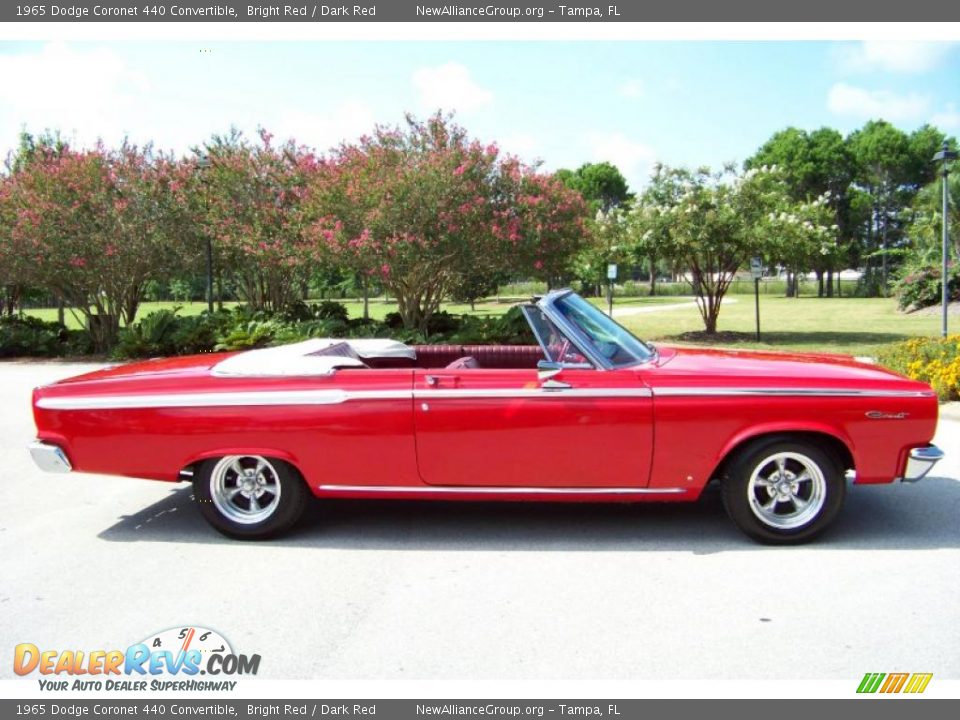 1965 Dodge Coronet 440 Convertible Bright Red / Dark Red Photo #15