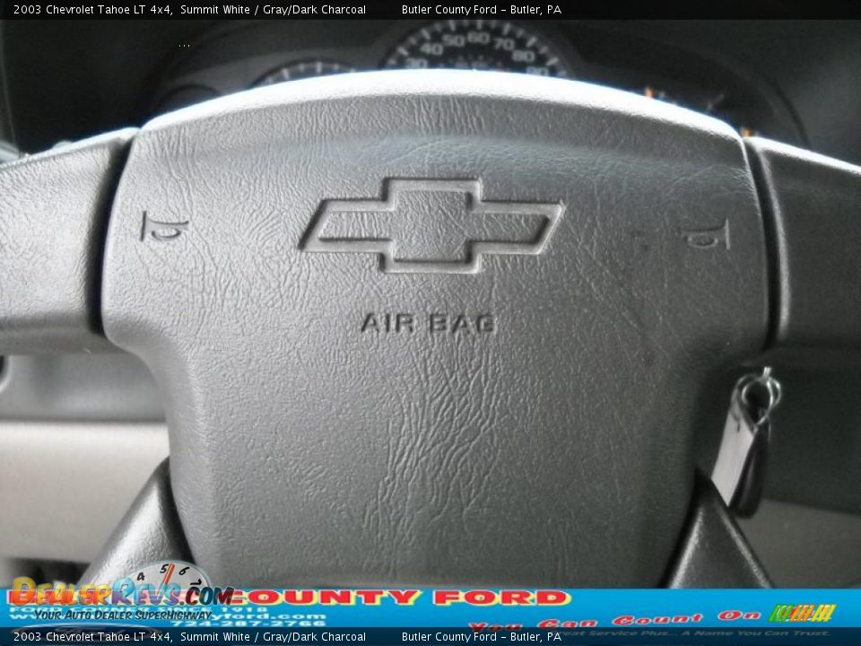 2003 Chevrolet Tahoe LT 4x4 Summit White / Gray/Dark Charcoal Photo #24