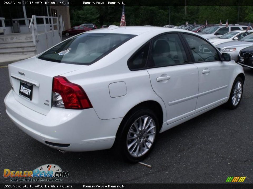 2008 Volvo S40 T5 AWD Ice White / Quartz Photo #3