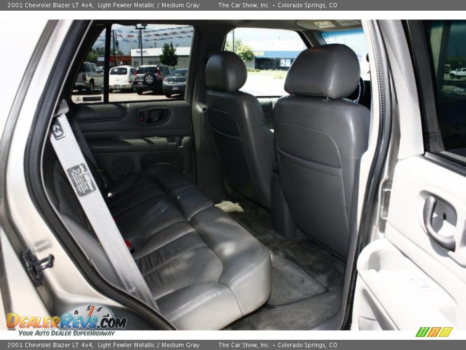 2001 Chevrolet Blazer LT 4x4 Light Pewter Metallic / Medium Gray Photo #14