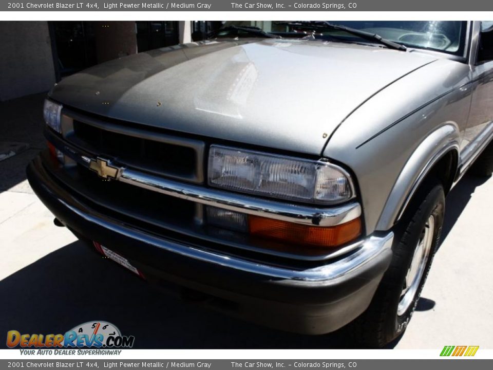 2001 Chevrolet Blazer LT 4x4 Light Pewter Metallic / Medium Gray Photo #18
