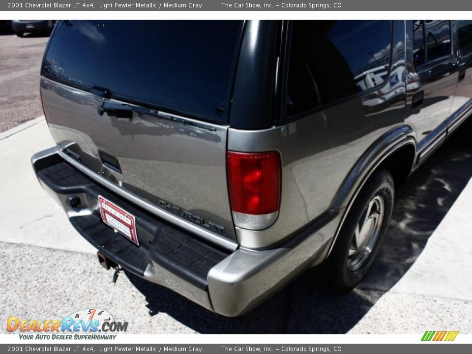 2001 Chevrolet Blazer LT 4x4 Light Pewter Metallic / Medium Gray Photo #20