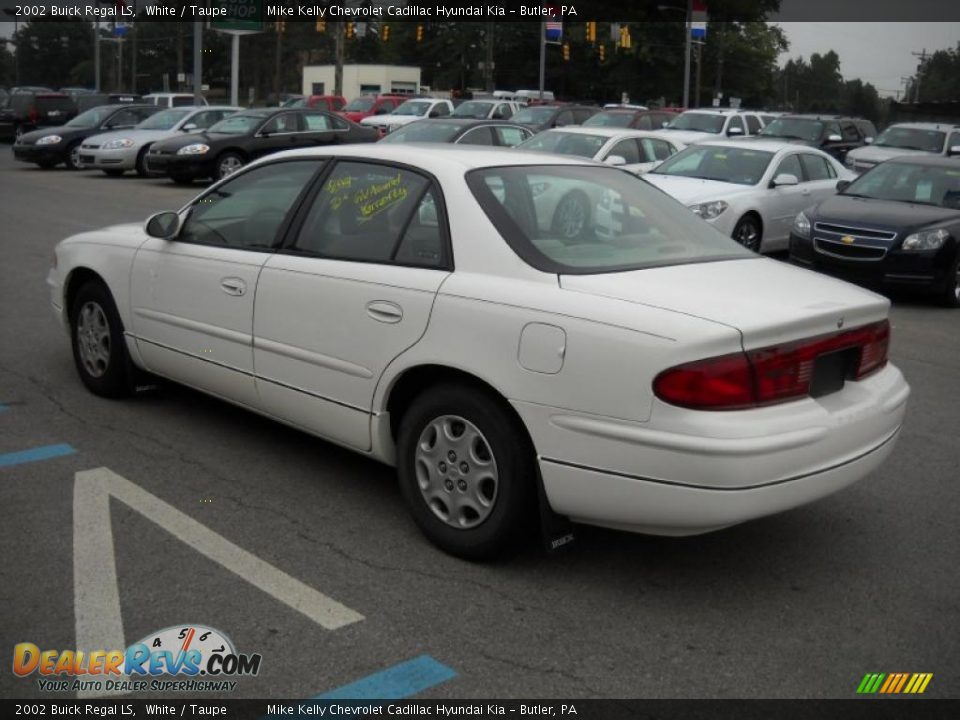 2002 Buick Regal LS White / Taupe Photo #5