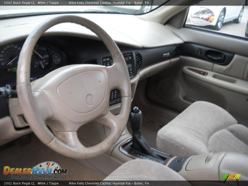 2002 Buick Regal LS White / Taupe Photo #9