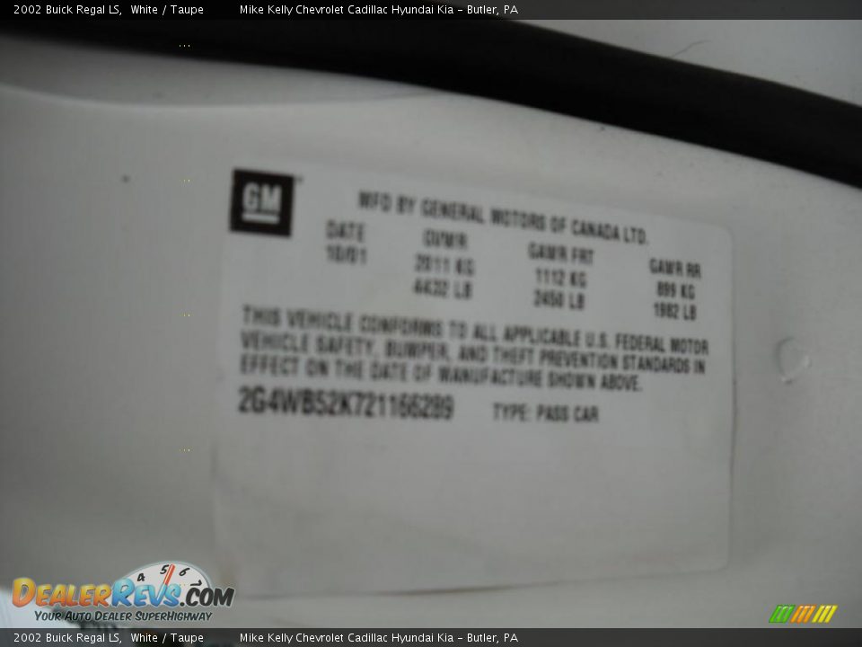 2002 Buick Regal LS White / Taupe Photo #11