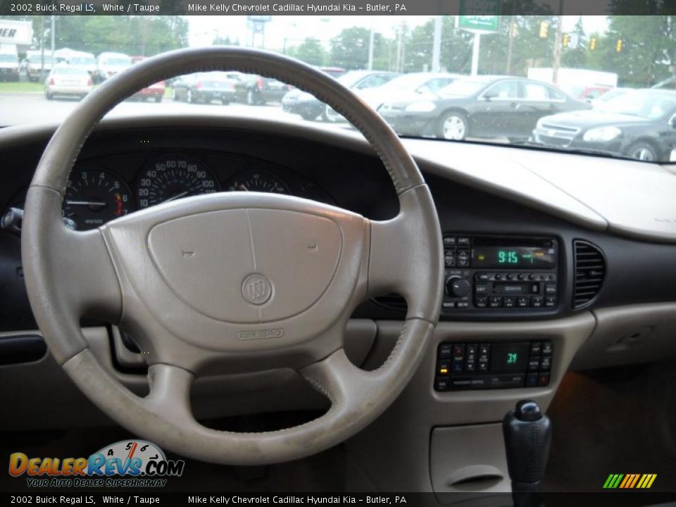 2002 Buick Regal LS White / Taupe Photo #13