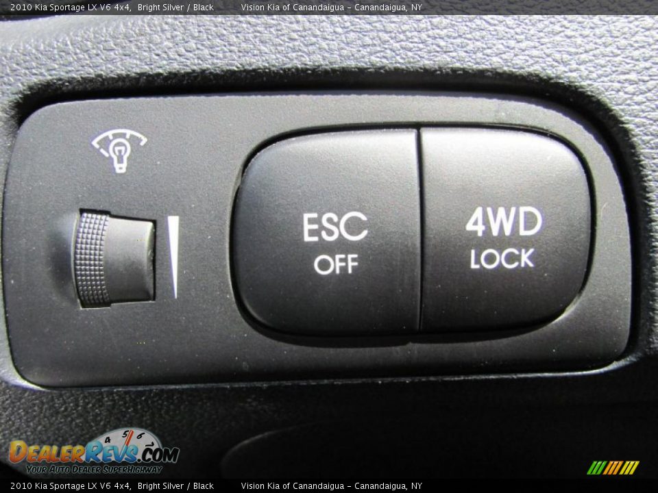 2010 Kia Sportage LX V6 4x4 Bright Silver / Black Photo #8