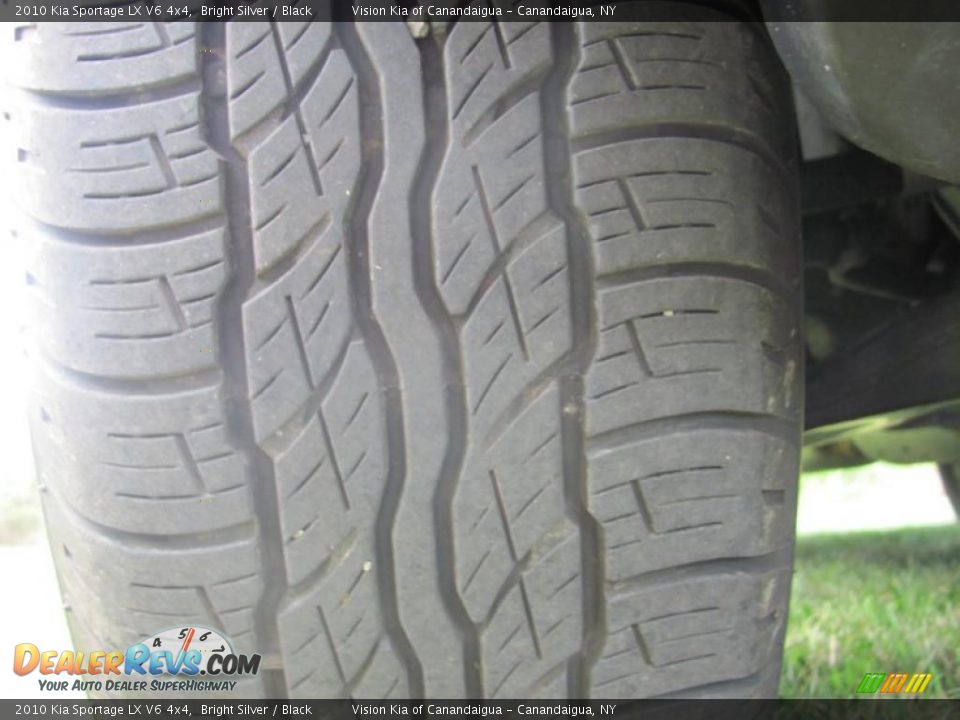 2010 Kia Sportage LX V6 4x4 Bright Silver / Black Photo #12