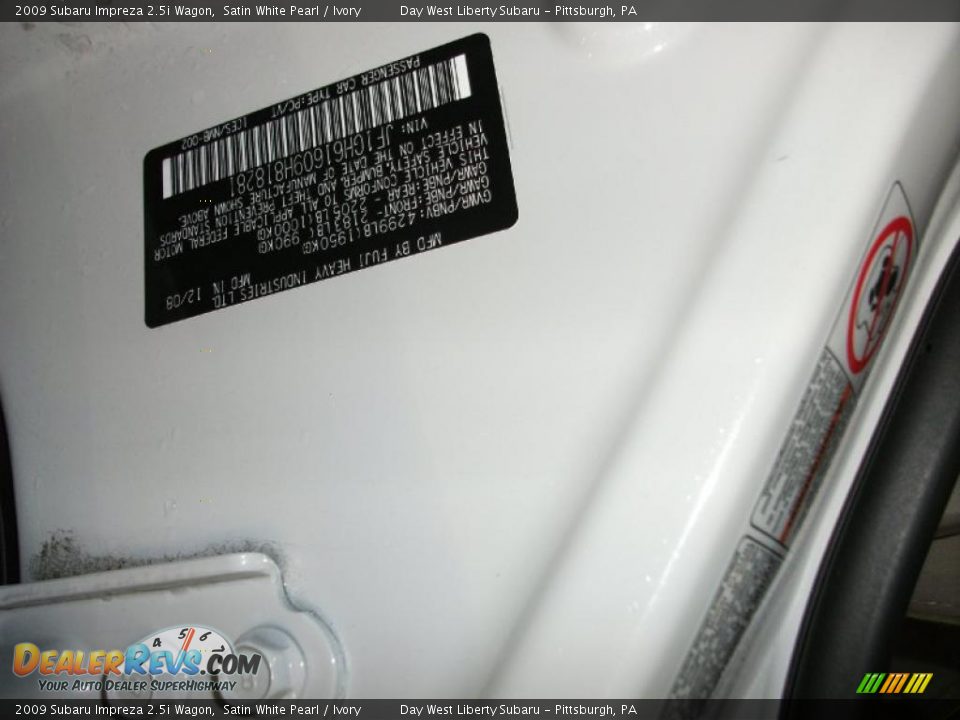 2009 Subaru Impreza 2.5i Wagon Satin White Pearl / Ivory Photo #12