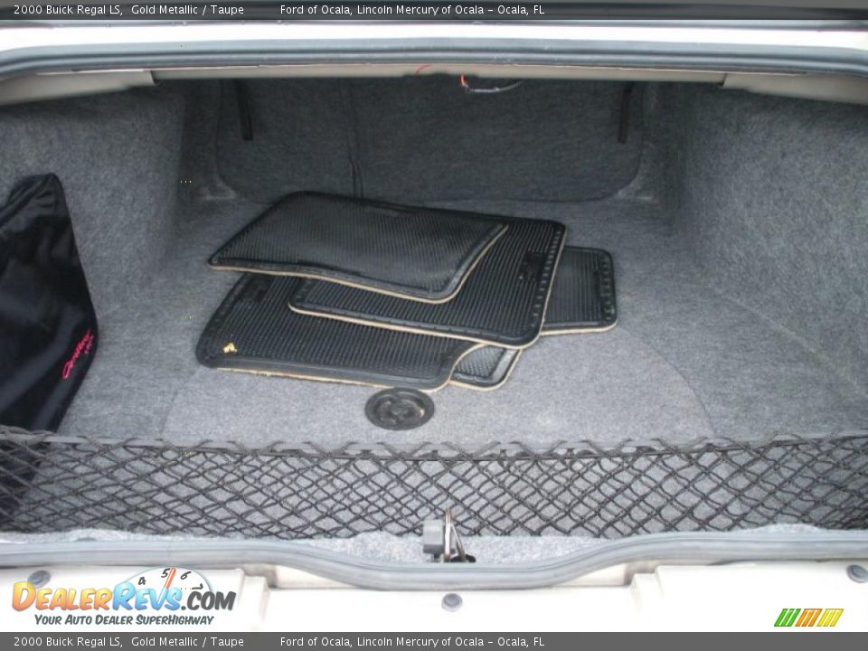 2000 Buick Regal LS Gold Metallic / Taupe Photo #23