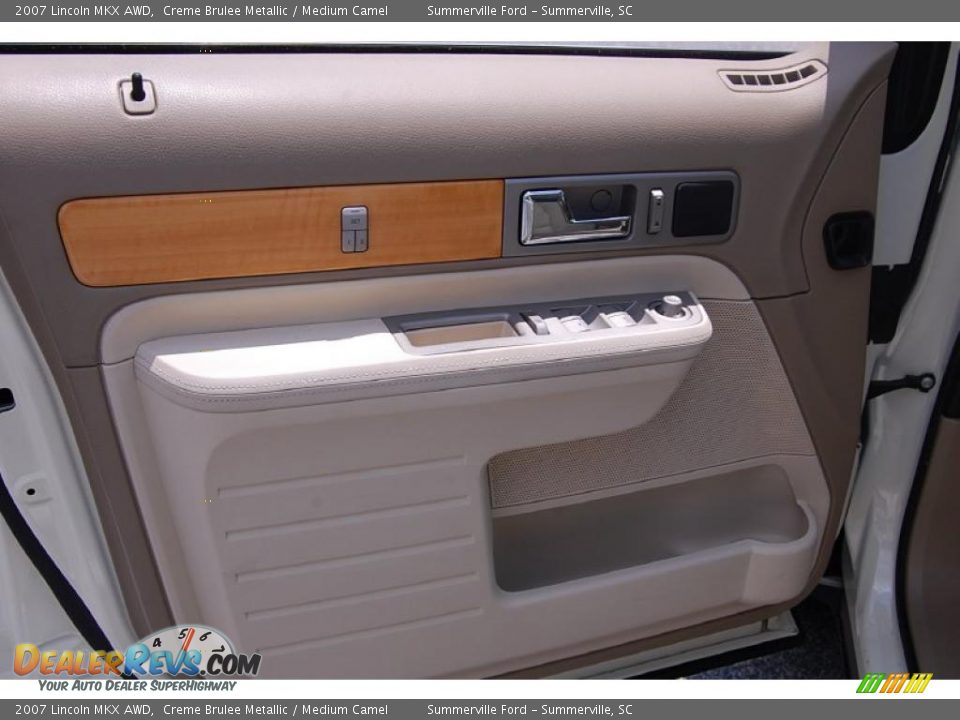 2007 Lincoln MKX AWD Creme Brulee Metallic / Medium Camel Photo #7