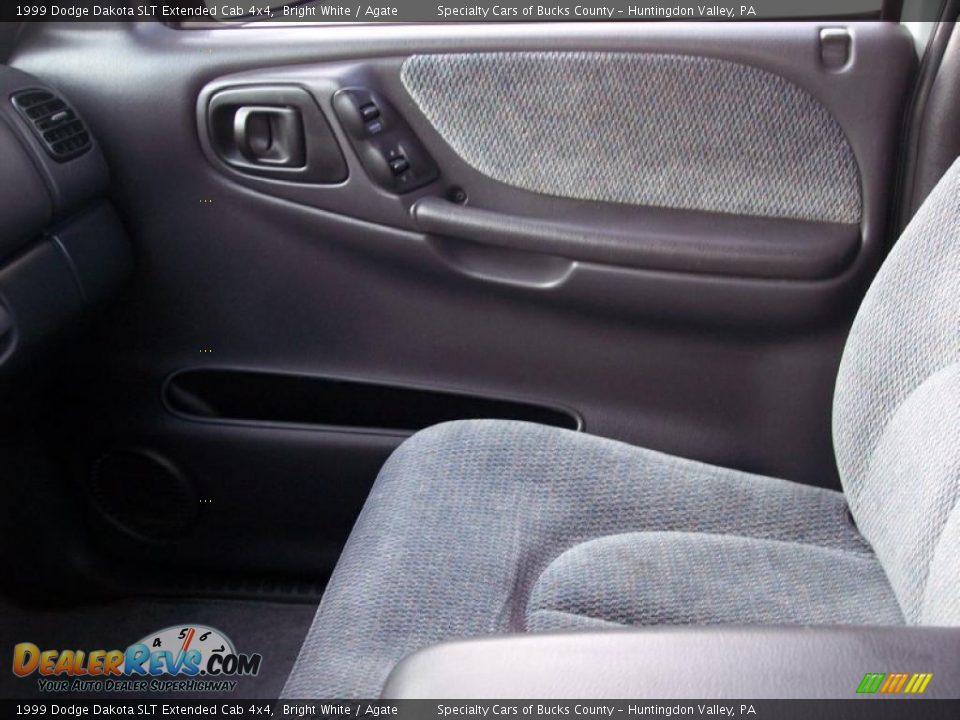 1999 Dodge Dakota SLT Extended Cab 4x4 Bright White / Agate Photo #36
