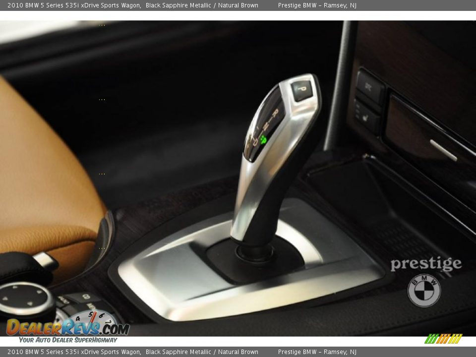 2010 BMW 5 Series 535i xDrive Sports Wagon Black Sapphire Metallic / Natural Brown Photo #15