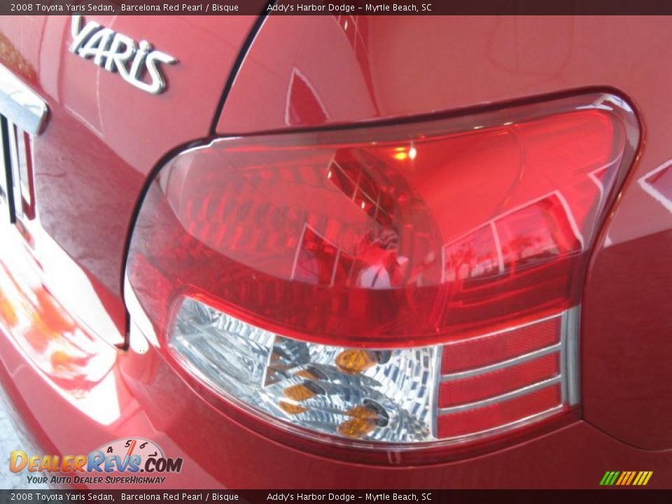 2008 Toyota Yaris Sedan Barcelona Red Pearl / Bisque Photo #7