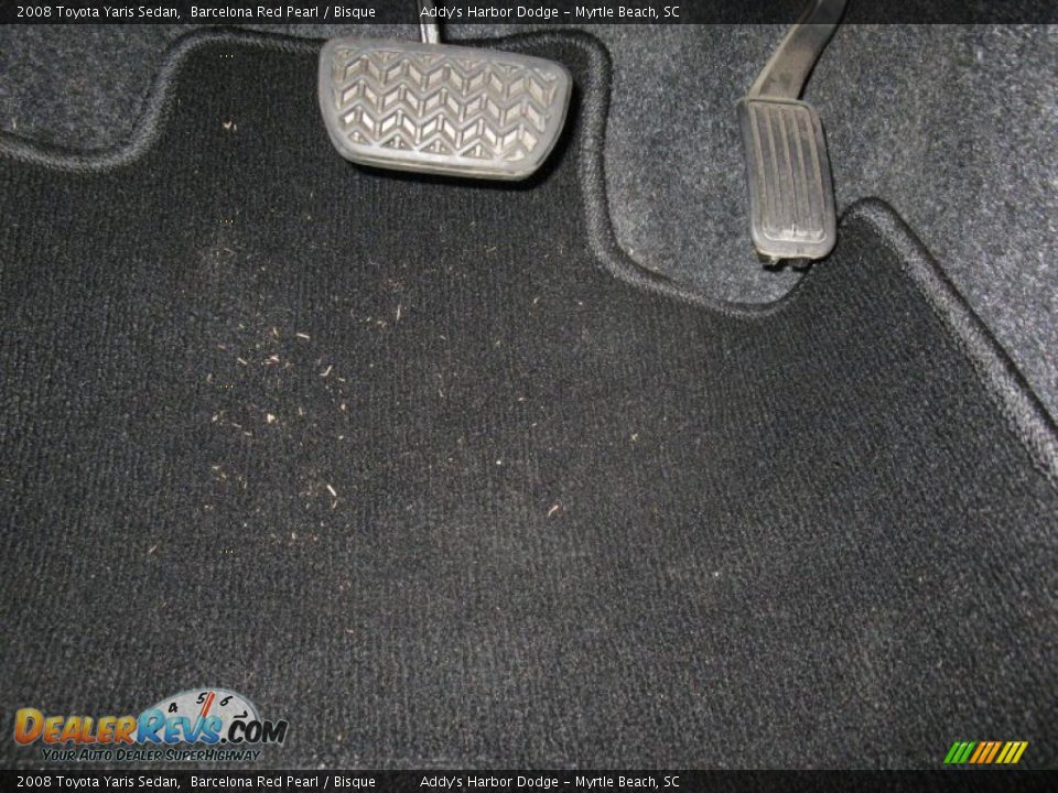 2008 Toyota Yaris Sedan Barcelona Red Pearl / Bisque Photo #12