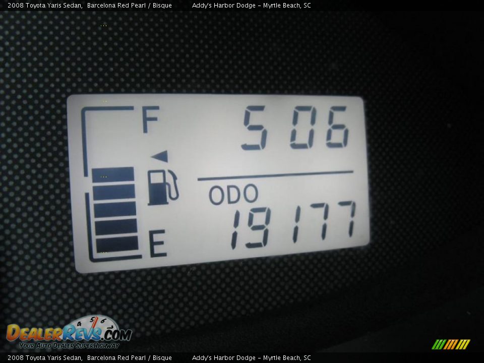 2008 Toyota Yaris Sedan Barcelona Red Pearl / Bisque Photo #14