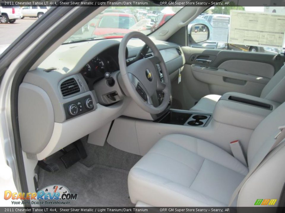 2011 Chevrolet Tahoe LT 4x4 Sheer Silver Metallic / Light Titanium/Dark Titanium Photo #7