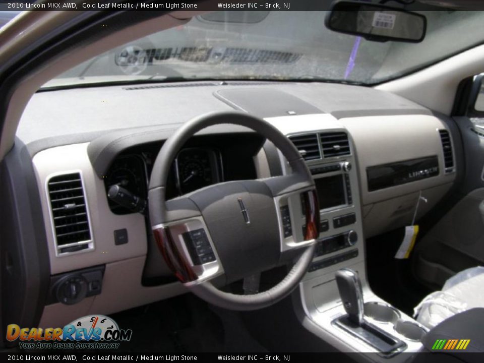 2010 Lincoln MKX AWD Gold Leaf Metallic / Medium Light Stone Photo #7