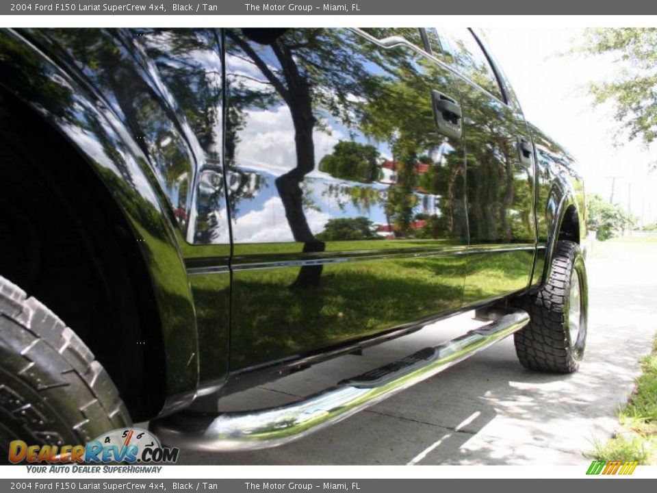 2004 Ford F150 Lariat SuperCrew 4x4 Black / Tan Photo #32