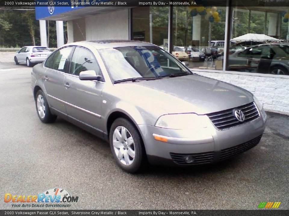 2003 Volkswagen Passat GLX Sedan Silverstone Grey Metallic / Black Photo #2