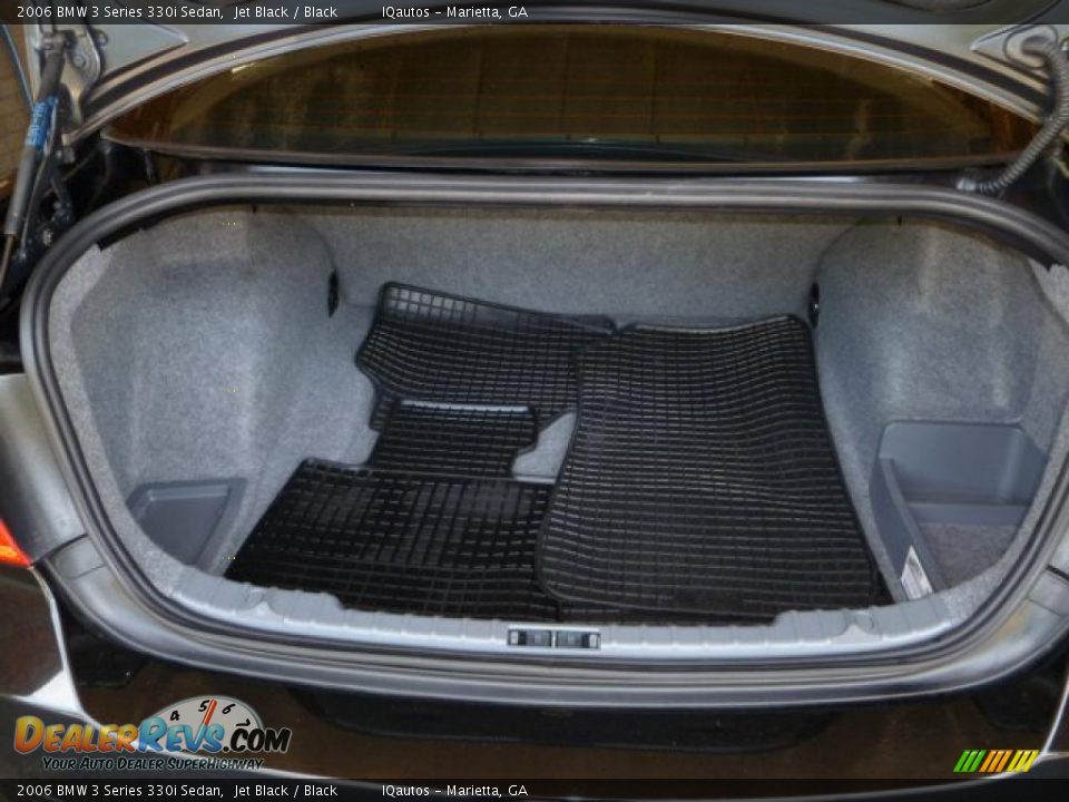 2006 BMW 3 Series 330i Sedan Jet Black / Black Photo #29