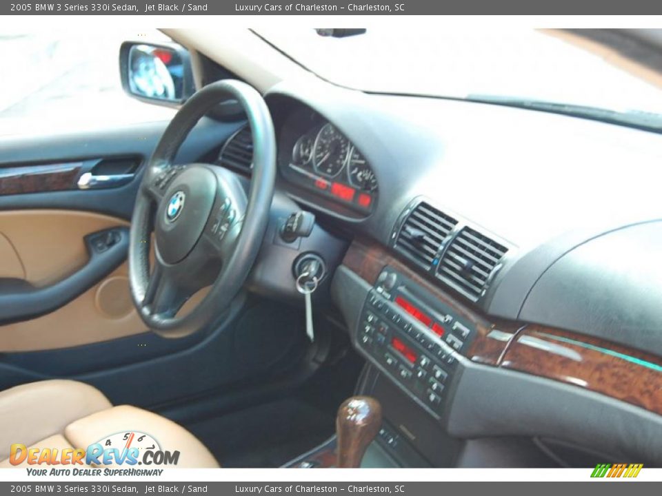 2005 BMW 3 Series 330i Sedan Jet Black / Sand Photo #16