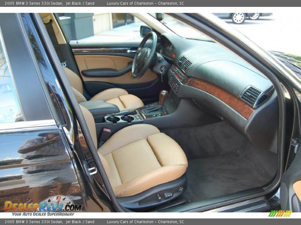 2005 BMW 3 Series 330i Sedan Jet Black / Sand Photo #17