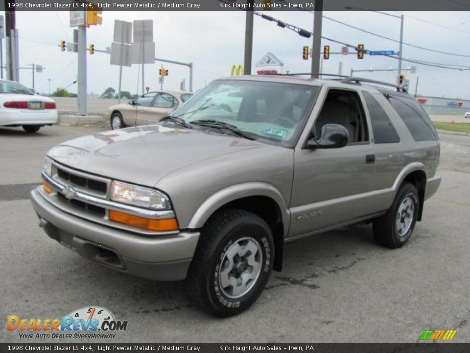 1998 Chevrolet Blazer LS 4x4 Light Pewter Metallic / Medium Gray Photo #5